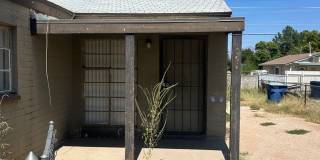 2 bedroom with AC Gallery 1