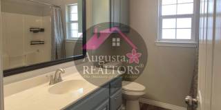 Spacious 4 bedroom home! Gallery 12