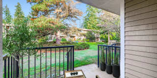 Beautifully Renovated 1 & 2 Bedroom Apartments in Lynnwood! Gallery 81