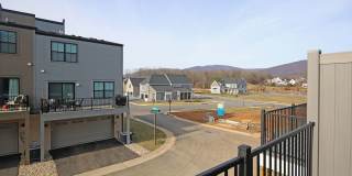 Dog-Friendly Old Trail Townhome Gallery 23