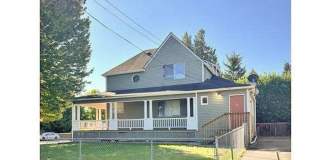 4002 Yakima Ave Gallery 1