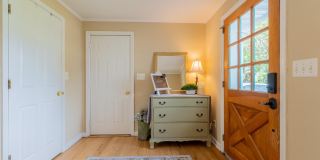 303 Bell Place Gallery 7