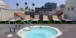 Vibrant Koreatown Living with Rooftop Pool & Spa - 620 S. Gramercy Place Gallery 27