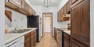 COMING SOON - Spacious 2-Bed, 3.5-Bath Townhouse with Stunning Lake Views COMING SOON - Spacious 2-Bed, 3.5-Bath Townhouse with Stunning Lake Views Gallery 10