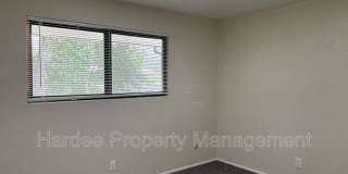 2106 N 33rd St. Gallery 12