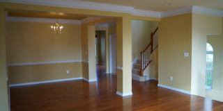 25575 AMERICA Square Gallery 7