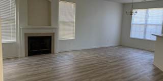 Fantastic 3 Bedroom 2 bath home on a pond Gallery 10