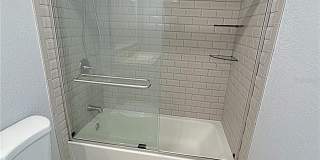 660 ISLAND WAY Gallery 21