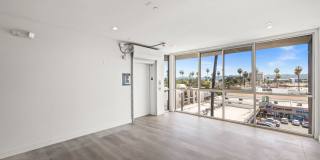 6600 Van Nuys Blvd Gallery 37