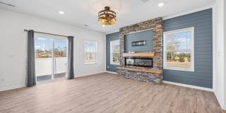 Beautiful 3-bed, 2.5 bath end unit townhome in Penley Place of Clover! Gallery 13