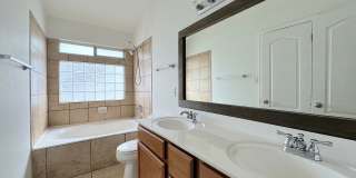 West El Paso 3bed 2.5bbath refrig A/C Home Gallery 20