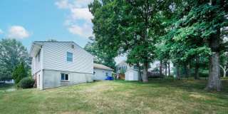 2924 GRACEFIELD Road Gallery 45