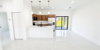 721 Bering Avenue S Gallery 4