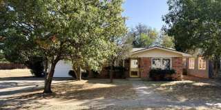 2215 36th Street Gallery 1