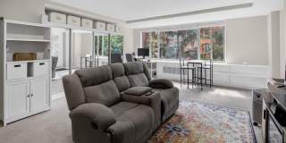 1121 ARLINGTON Boulevard Gallery 1