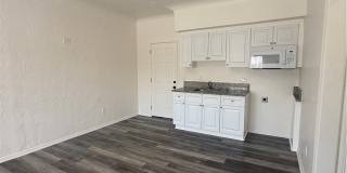 2001 Cedar Avenue Gallery 5