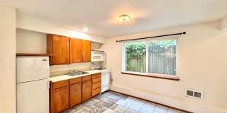 Beautiful Wedgwood Home with Flexible Living + 2nd Kitchen Gallery 29