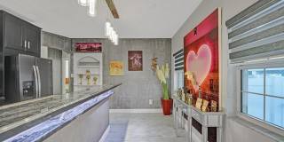 2000 Jackson Street Gallery 24