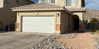 AMERICANA Property Mgmt - Freshly remodeled 4 beds-2 story house in the East Gallery 1