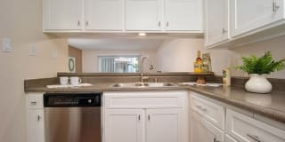 Wilbur Oaks Apartments Gallery 36