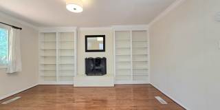 111 Tamarisk Ct Gallery 15