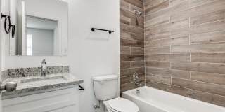 1835 W Poplar Gallery 24