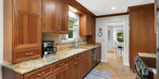 9100 Club Road Gallery 12