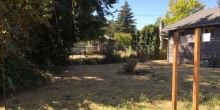 Charming Updated 3 Bedroom Home with A/C, Garage & Fenced Backyard in South Salem Gallery 11