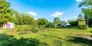 Darling 3 Bed 1 Bath Home Gallery 15