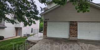 307 NE Timbercreek Drive Gallery 1