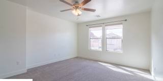 Private 4 Bedroom Corner Unit Gallery 60