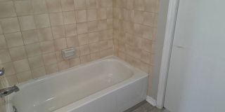 FOR RENT!! CLEAN AND COZY TWO STORY TOWNHOME (PRIVATE YARD)... Gallery 35