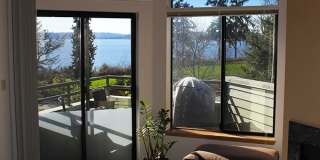 DOWNTOWN KIRKLAND 2 BED, 2.5 BATH HOME FOR RENT W WATER VIEWS! Gallery 5