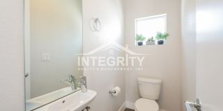 3 Bed/2.5 Bath, 1294 Sqft - 5557 W 10th Ave Lakewood, CO 80214 Gallery 19