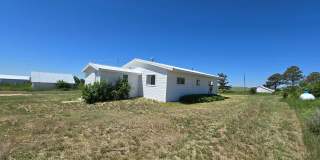 2 Bedroom Country Home Gallery 1