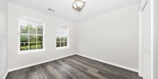 4960 CLARENDON Terrace Gallery 27