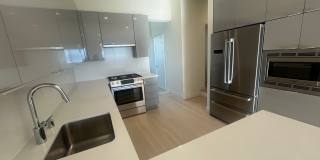 Brand New Three Bedroom Townhouse Gallery 5
