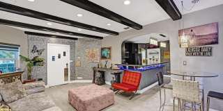 2000 Jackson Street Gallery 17