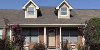 1954 E Brownstone Court SW Gallery 1