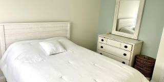 6717 Atlantic Ave Gallery 7