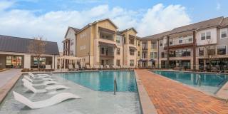 Atlas Crown Gallery 2