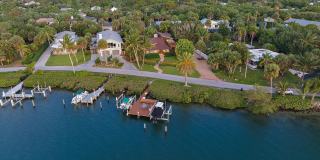 12140 SE Indian River Drive N Gallery 1