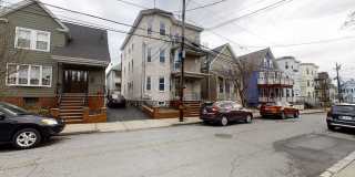 NIce 3 bed in Somerville Gallery 9