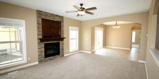 Cascade Falls Townhomes at Prairie Trail Gallery 22