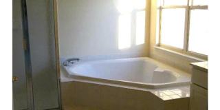 21505 TROWBRIDGE SQ Gallery 8