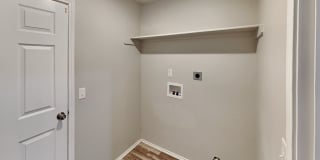 Beautiful 3 Bedroom 2 Bath Home With Storm Shelter in Mustang Schools Gallery 18