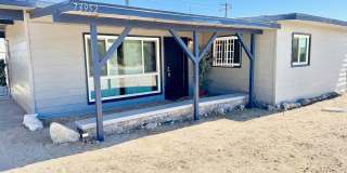 Cozy & Furnished 2 Bed 1 bath Home! Gallery 4