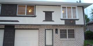 Olathe half duplex 3 Bedroom/2 bath/2 Living areas! Gallery 1