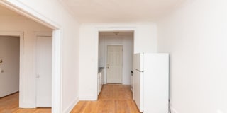 4414 North Whipple St. Gallery 7
