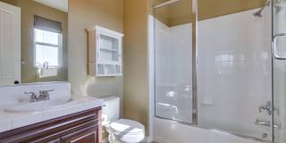 Beautiful 4 bedroom, 4.5 bathroom Home in the Varadero Community Gallery 65